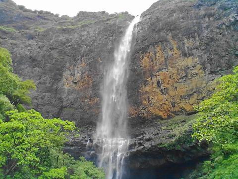 आइचा बांध